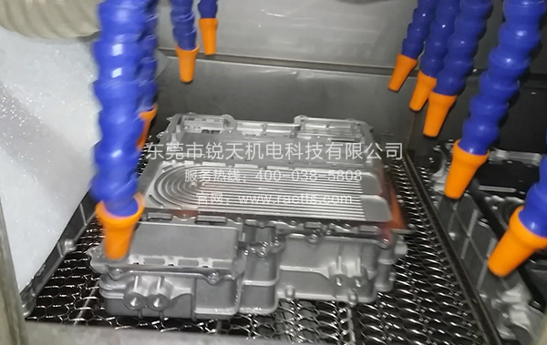 比亞迪缸體擺動吹干專用風刀干燥系統 